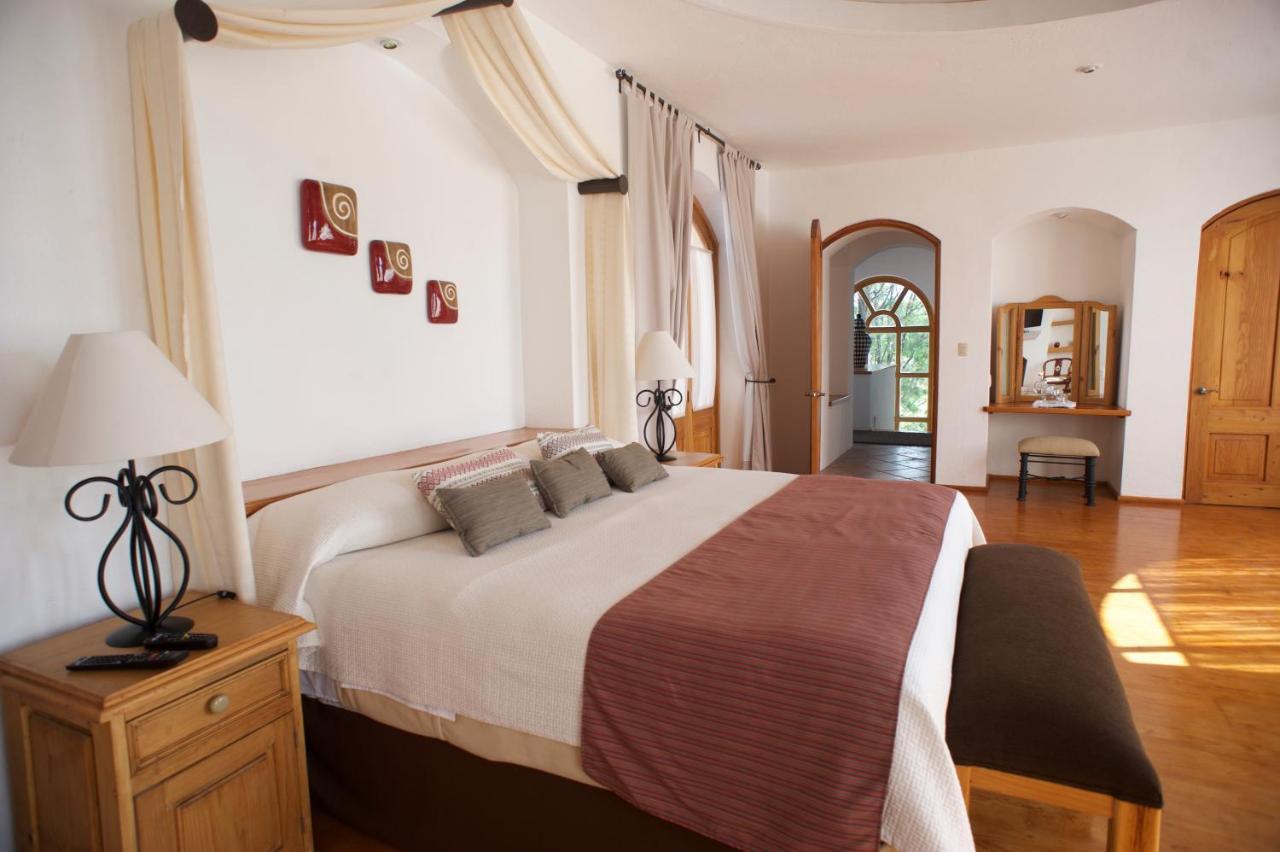 La Casona De Los Colibries El Pueblito  Ngoại thất bức ảnh