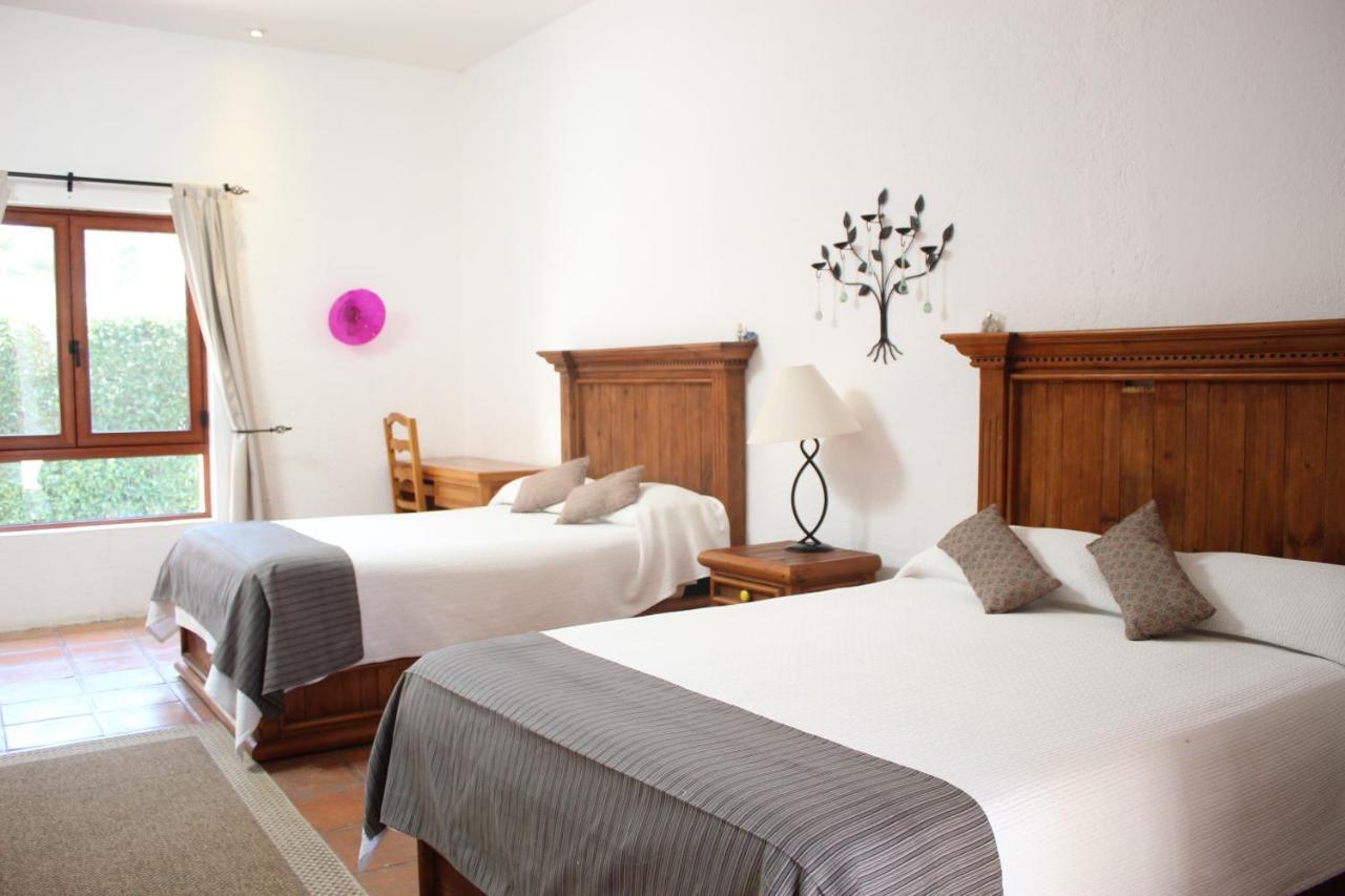 La Casona De Los Colibries El Pueblito  Ngoại thất bức ảnh